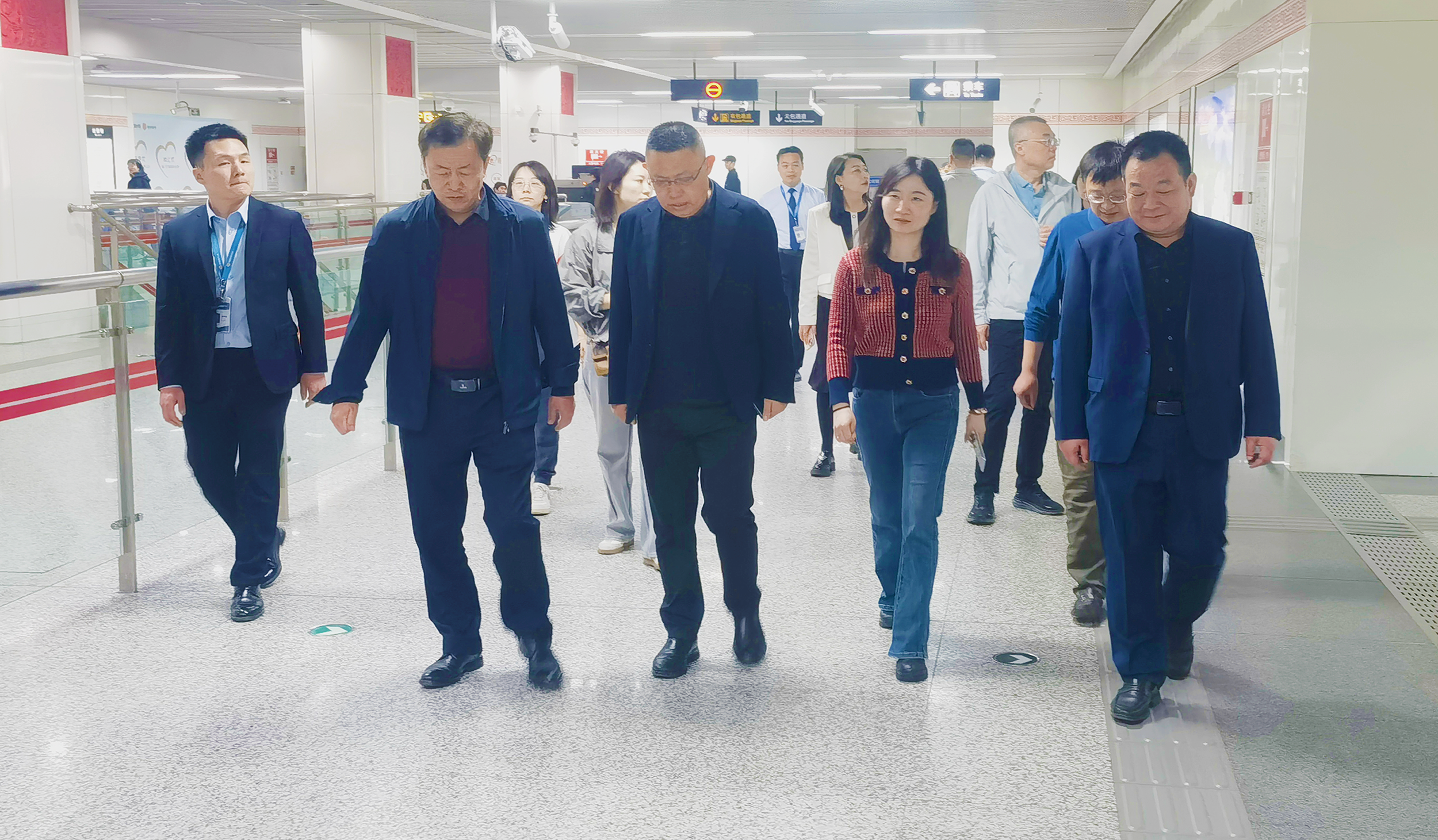 �ൺ���������쵼һ�е��ÿ���������ι۽���